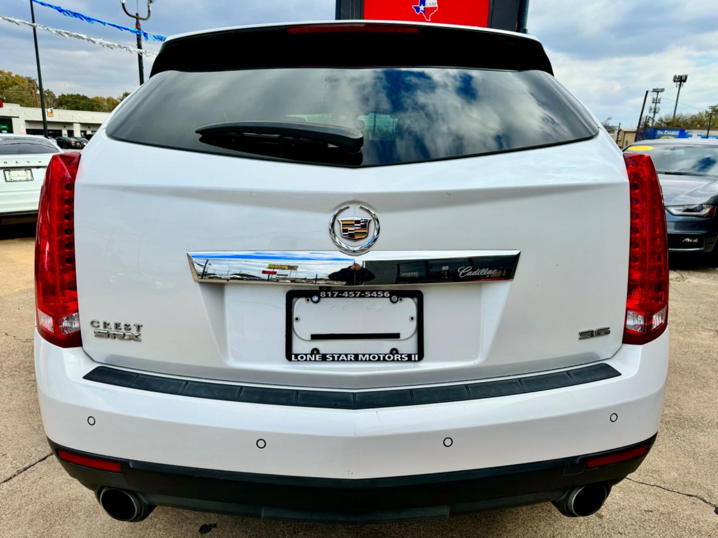 2014 WHITE CADILLAC SRX LUXURY (3GYFNBE34ES) , located at 5900 E. Lancaster Ave., Fort Worth, TX, 76112, (817) 457-5456, 0.000000, 0.000000 - Photo#5